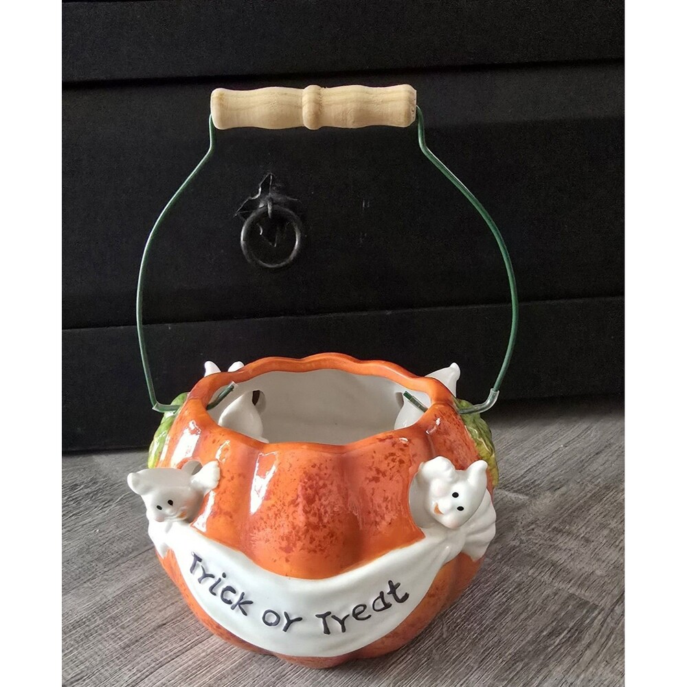 Trick or Treat Halloween Pumpkin Peeking Ghosts Candy Dish Pail Basket EUC CUTE!